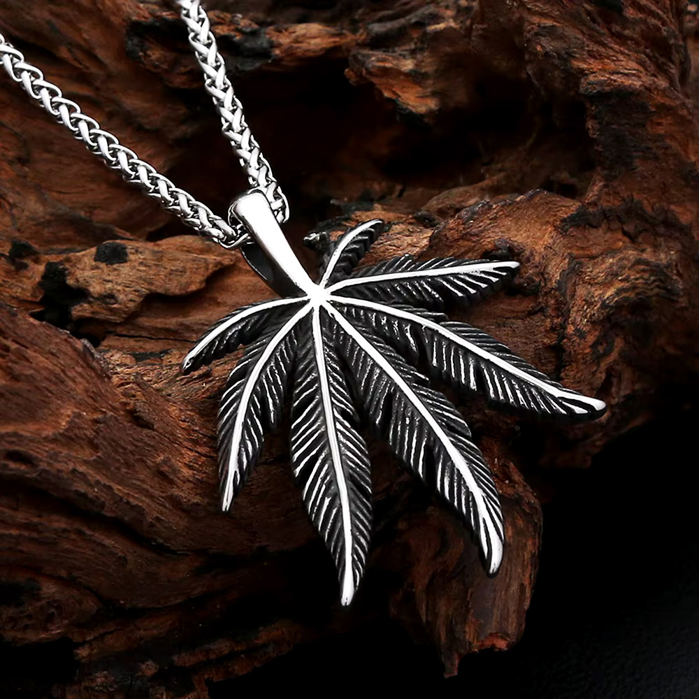 Vintage Dark Hemp Leaf Pendant - огляд і ціна Men'S Vacation Accessories